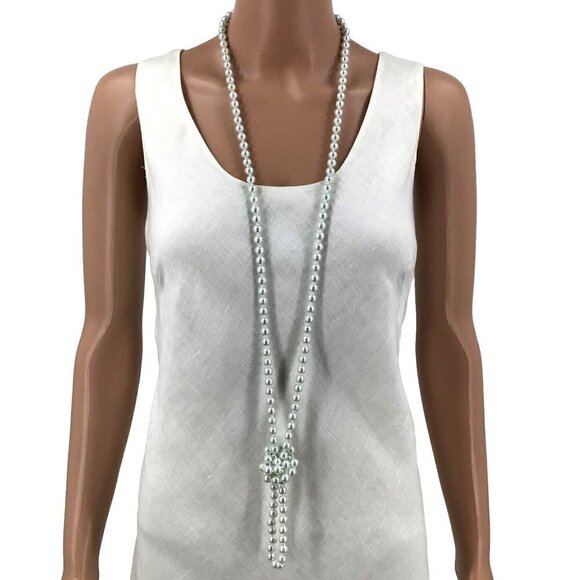 White Faux Pearl Necklace Knotted Twist Flapper Style Blue Hue Quality Weight 25 - Picture 1 of 4
